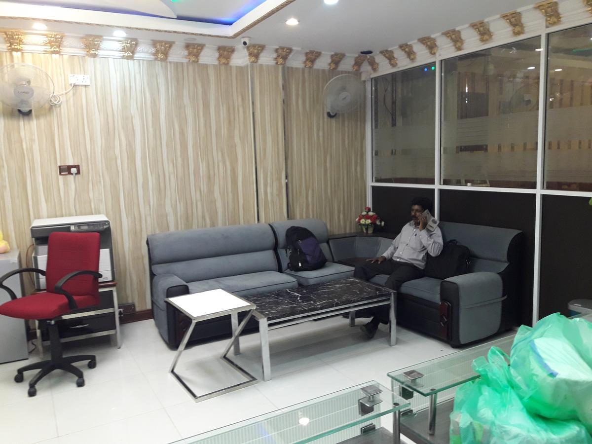 Global City Hotel Maligawatta Exterior photo